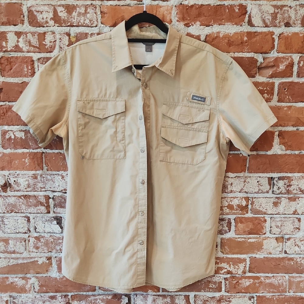Eddie Bauer Men's Beige Short Sleeve Button Down Shirt